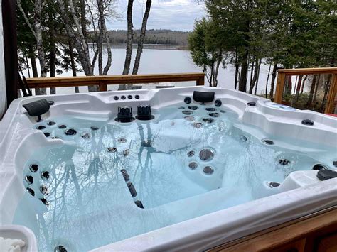 When you choose a Pure Air bath, you give yourself the caressing sensation of warmed air inside thousands of bubbles. . Free hot tubs near me